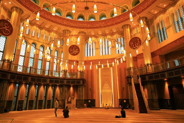 Ilustrasi doa untuk orang yang ulang tahun bahasa arab